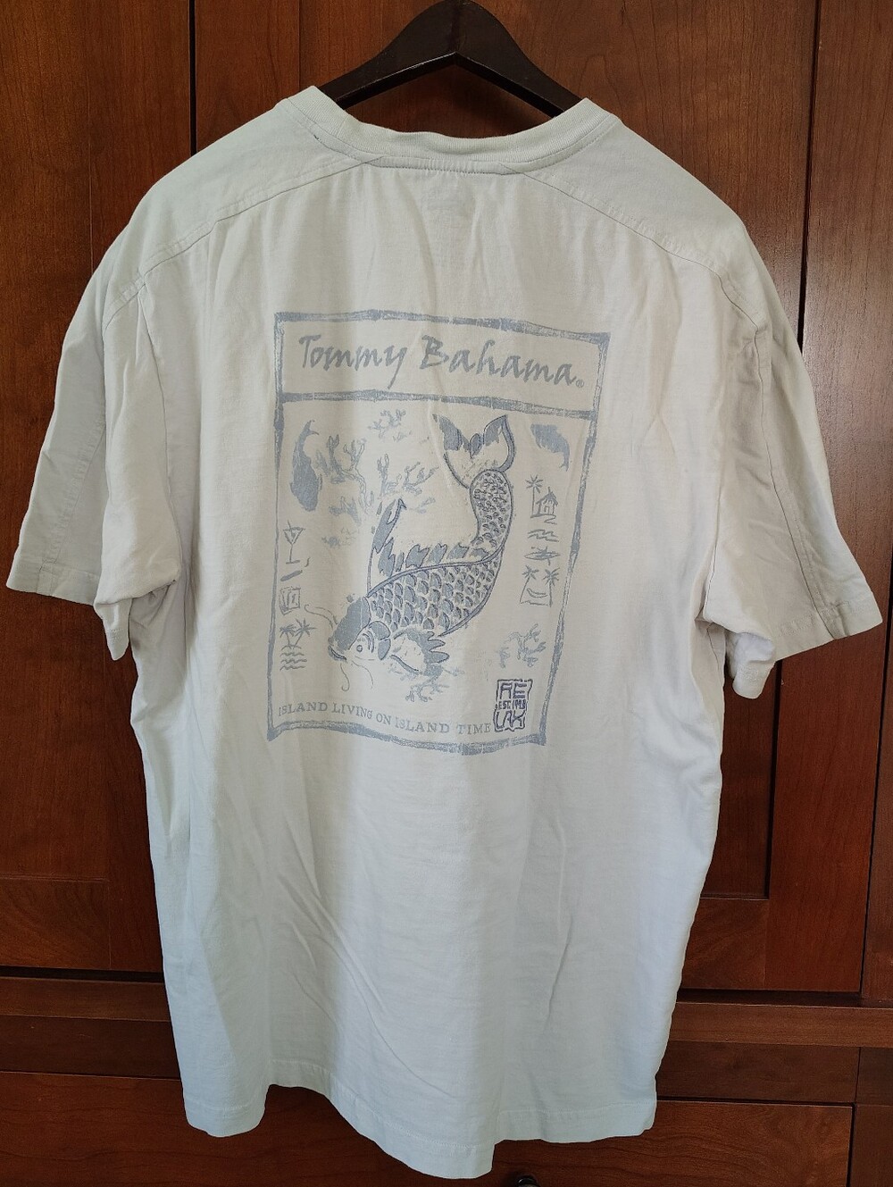 Tommy Bahama Island Living Koi Fish Graphic Tee - Size L